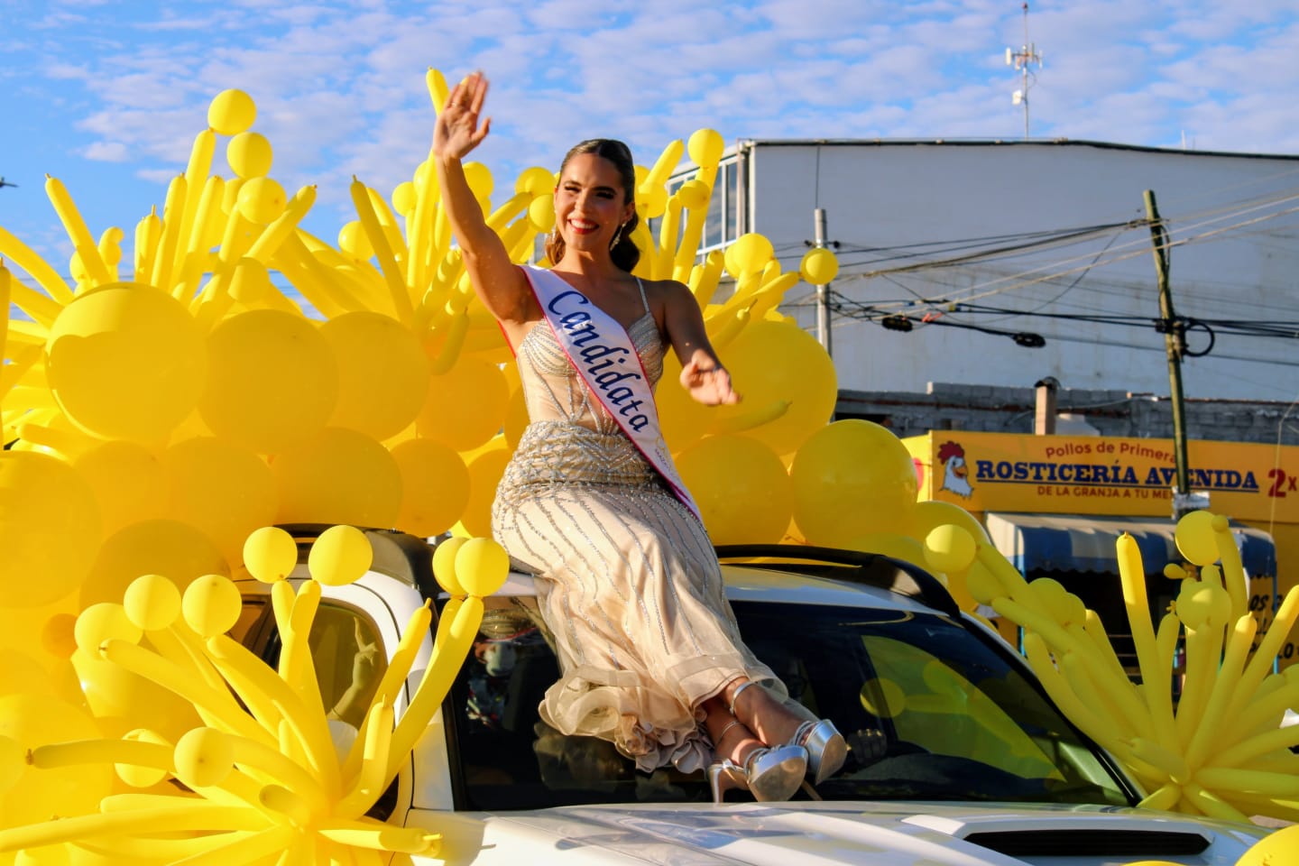 Se realiza primera manifestación de candidatos del Carnaval de Mazatlán 2026