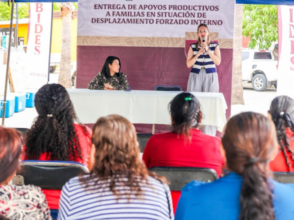 Entrega de apoyos en Choix