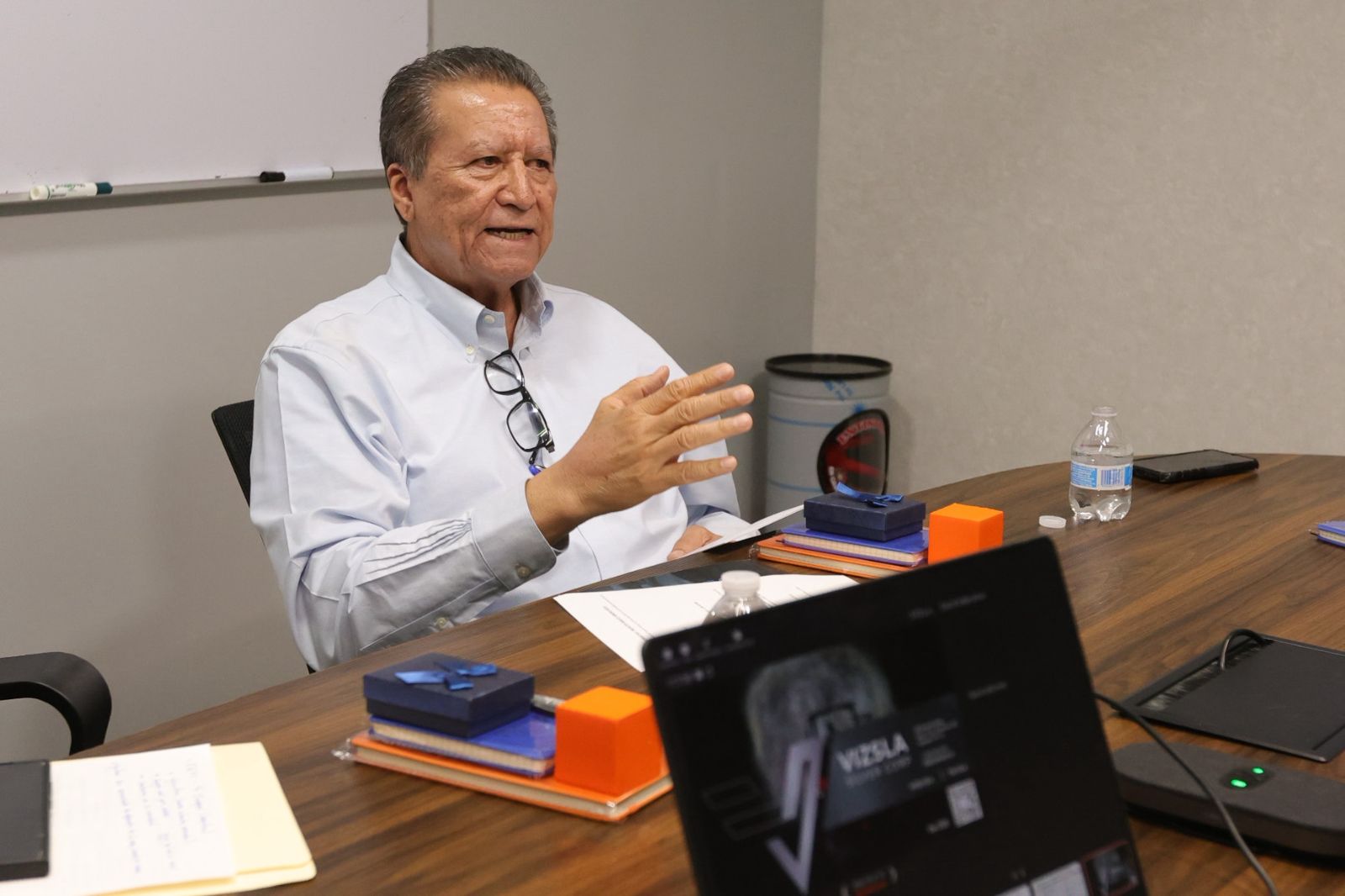 Secretario de Economía de Sinaloa se reúne con directivos de minera canadiense Vizsla Silver, en Mazatlán