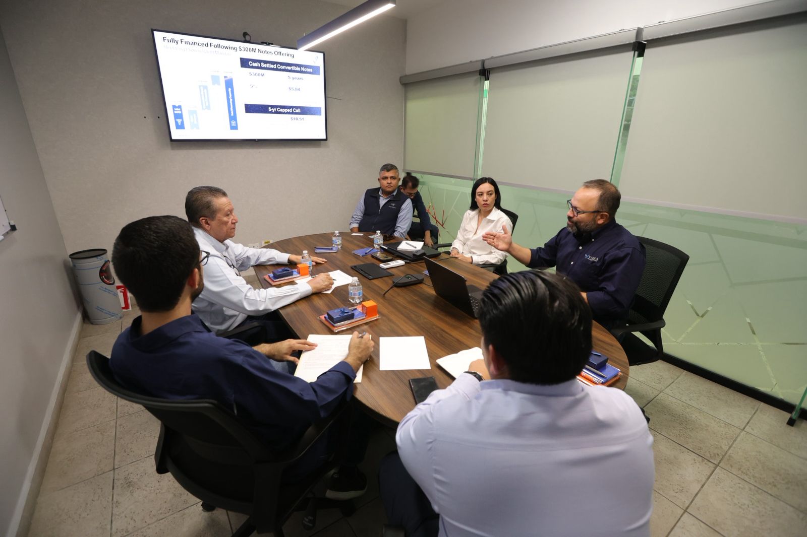 Secretario de Economía de Sinaloa se reúne con directivos de minera canadiense Vizsla Silver, en Mazatlán