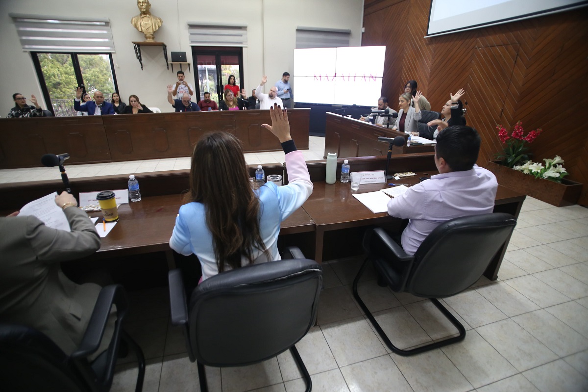 Sesión de Cabildo en Mazatlán