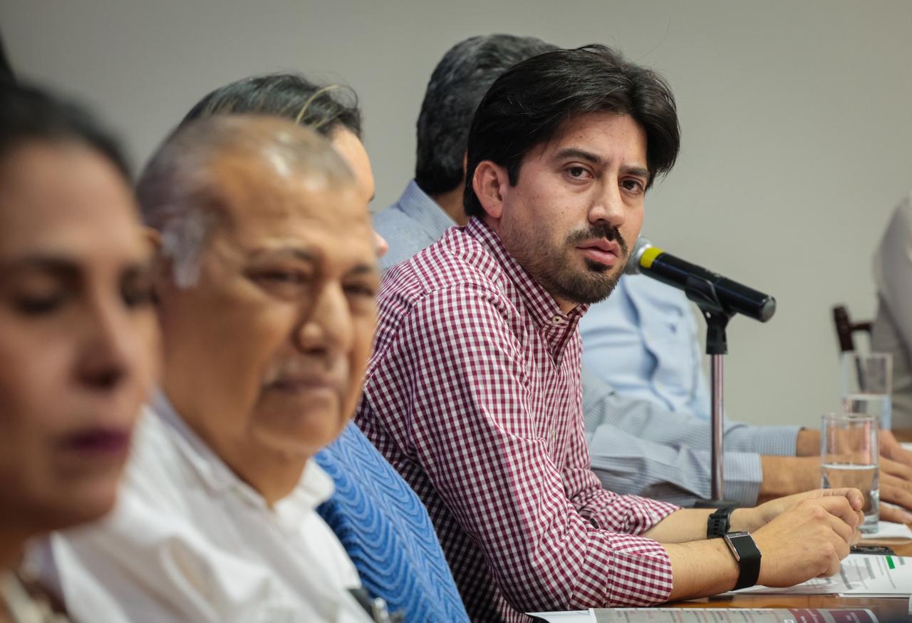 Sesión del Consejo Estatal de Vivienda en Sinaloa