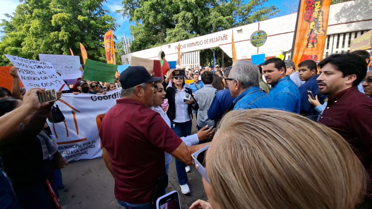 sin casa exigen a gobernador certidumbre de terreno en las guasimas en guasave