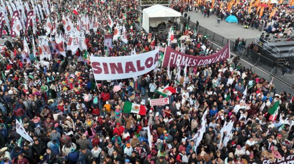 “¡Sinaloa presente!”: Miles de sinaloenses se suman a la celebración nacional por los 7 años de la Cuarta Transformación, en CDMX