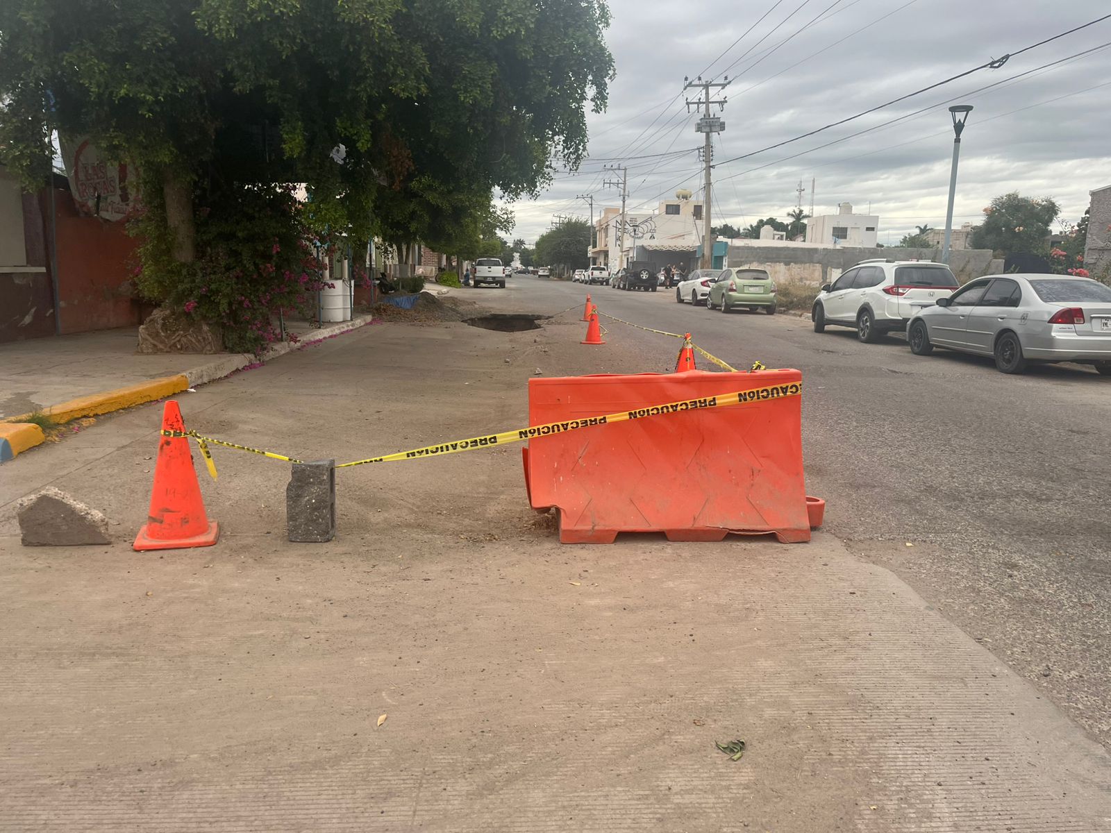 socavon de la avenida juan carrasco en guasave