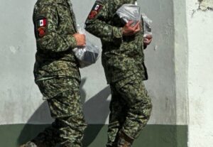 Militares