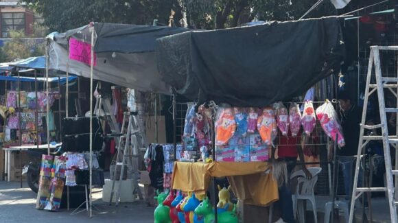 Villa Unión, Mazatlán, Sinaloa se llena de fiesta: la avenida Benito Juárez se vuelve peatonal por la verbena navideña