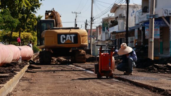 Avanza un 70% la rehabilitación del Colector Jabalíes en la avenida Insurgentes de Mazatlán, Sinaloa