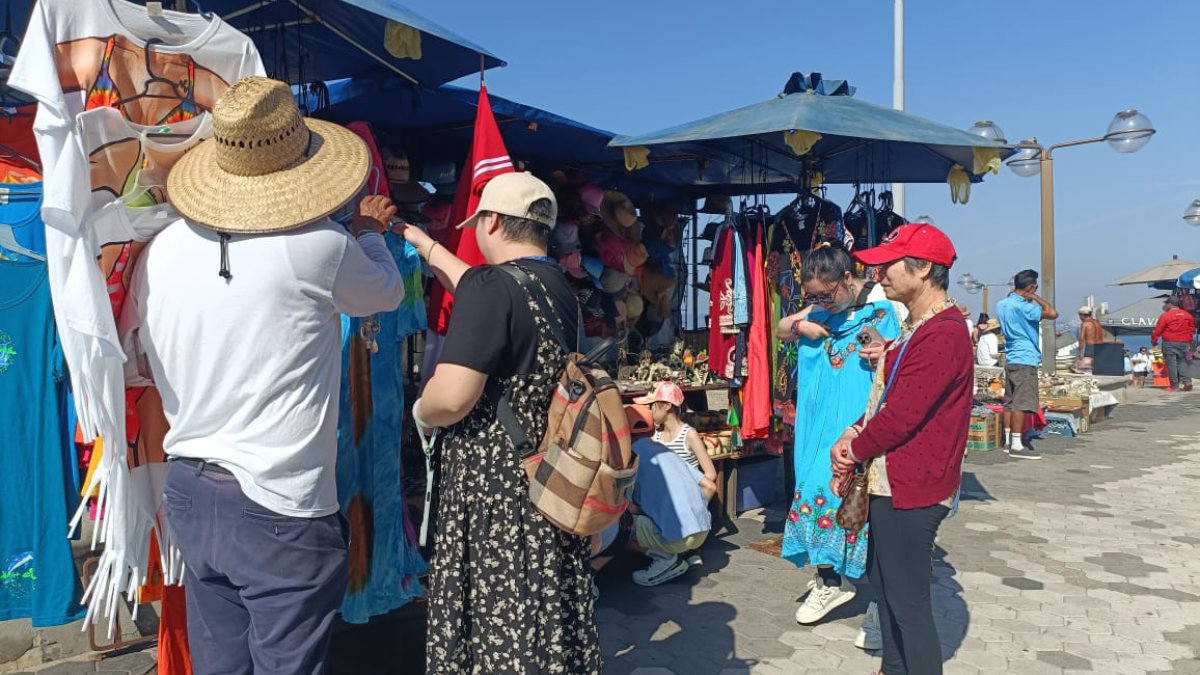 turistas llegan en cruceros a Mazatlán