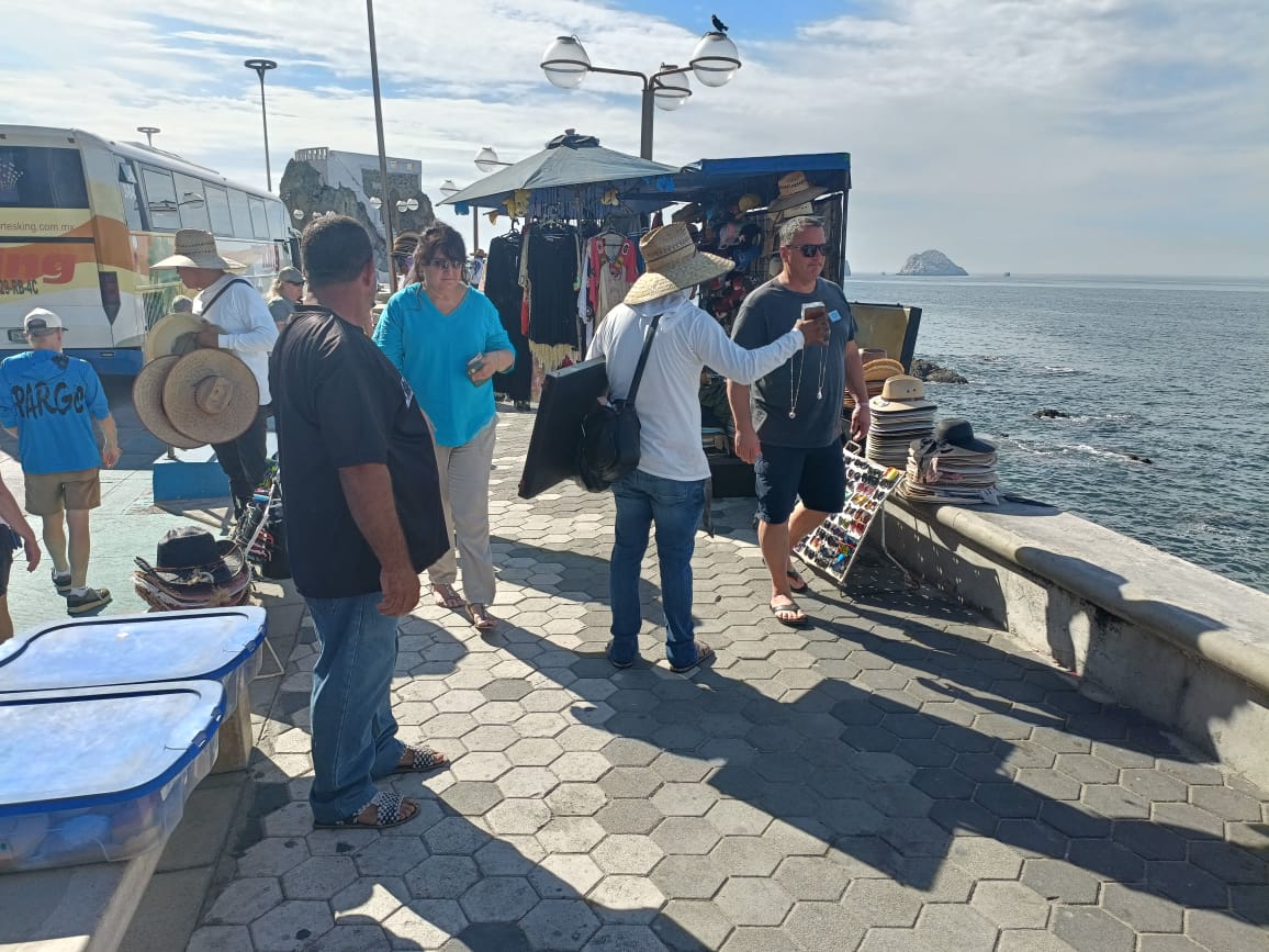 turistas en Mazatlán