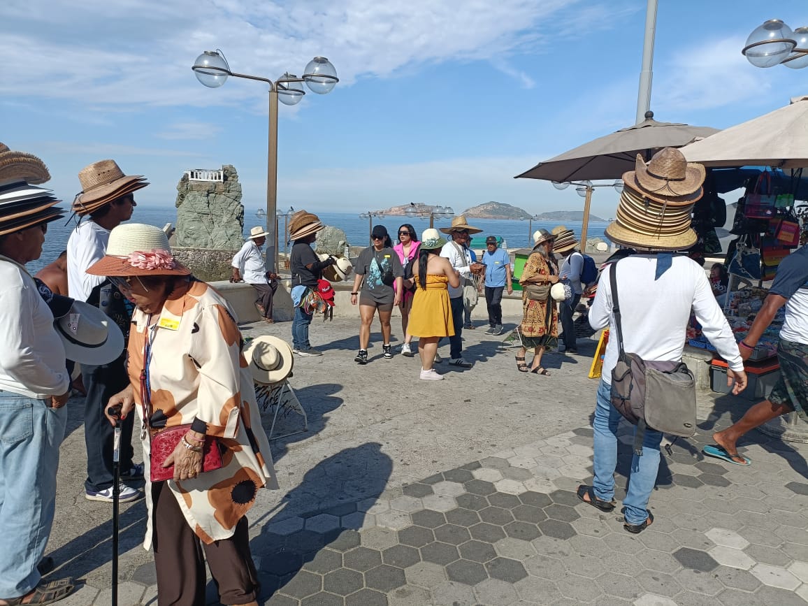 turistas en Mazatlán