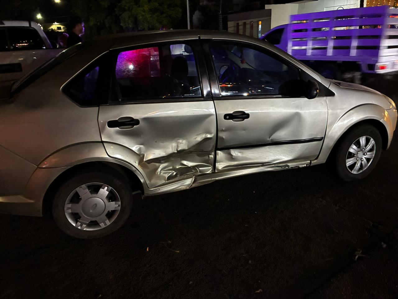 Una mujer lesionada dejó un accidente múltiple en el Centro de Los Mochis