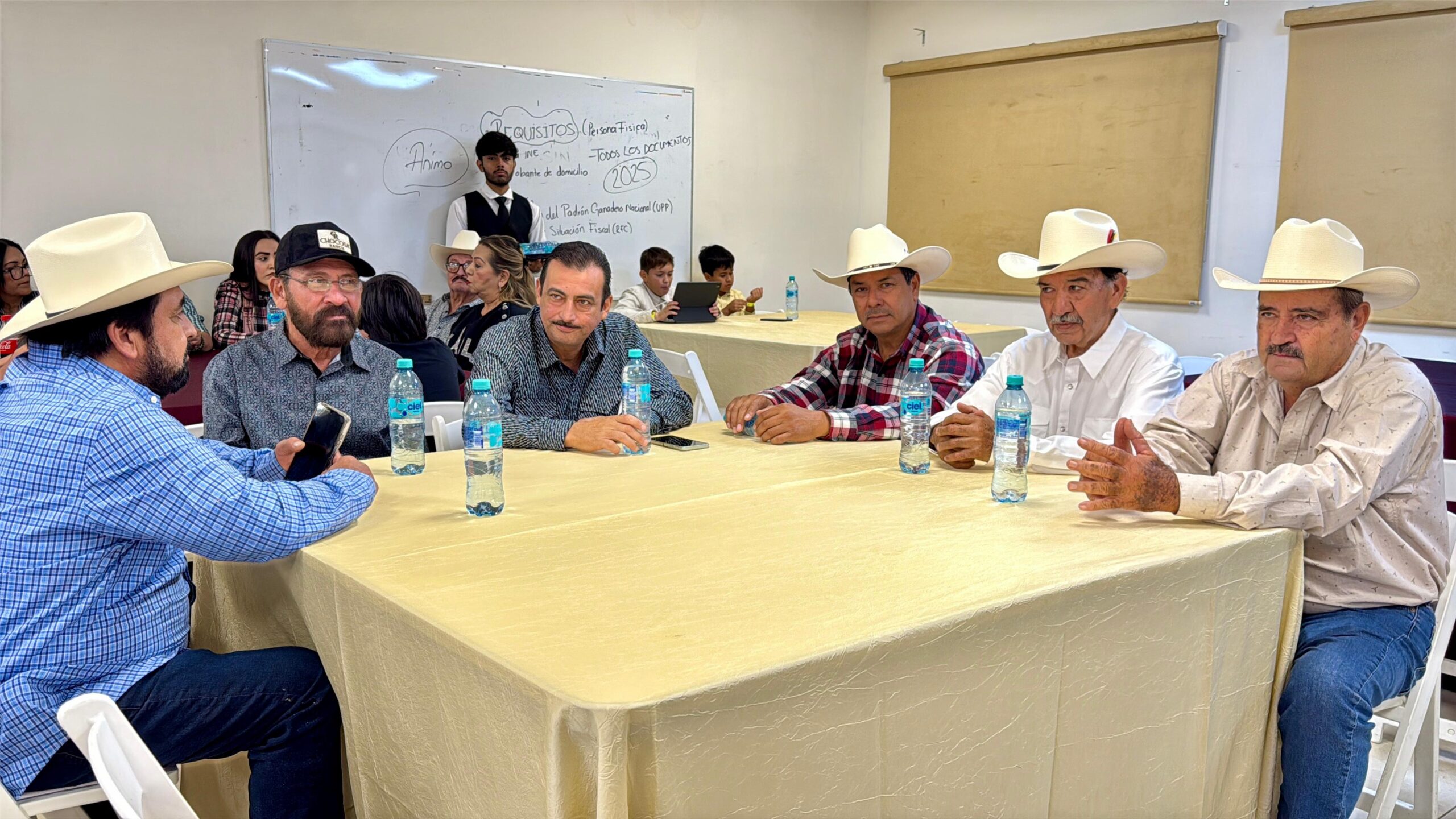 Ganaderos reconocen programa de mejoramiento genético del gobierno estatal