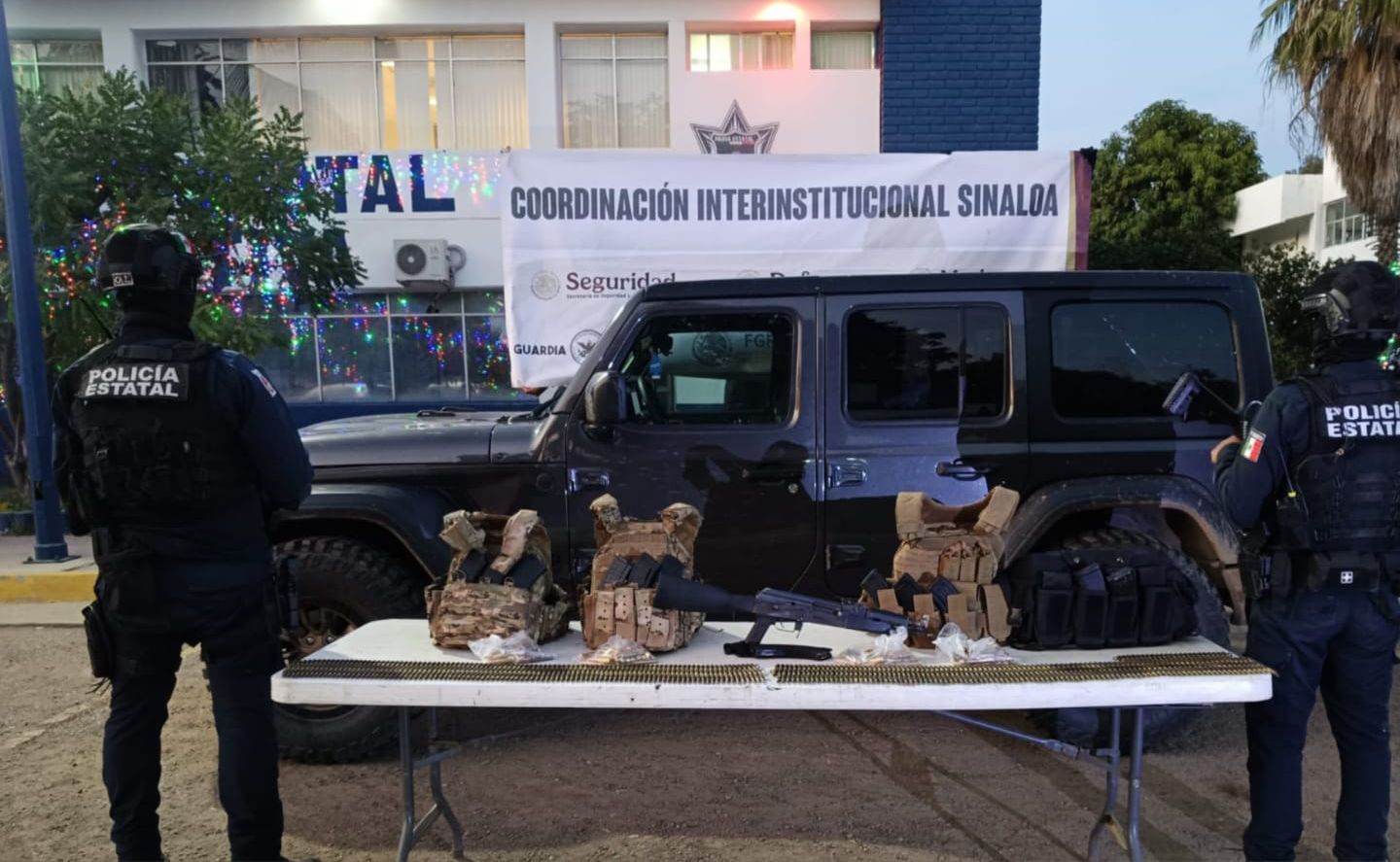 Vehículo asegurado en Navolato, Sinaloa