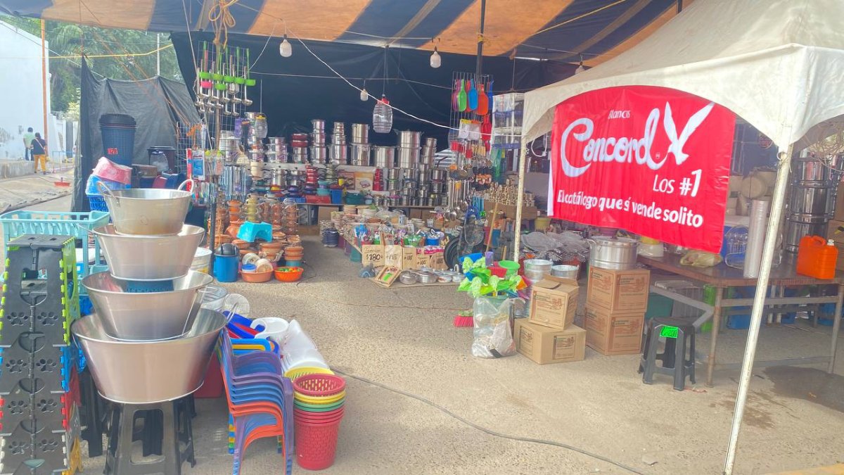 vendedores en la feria del rosario en guasave sin
