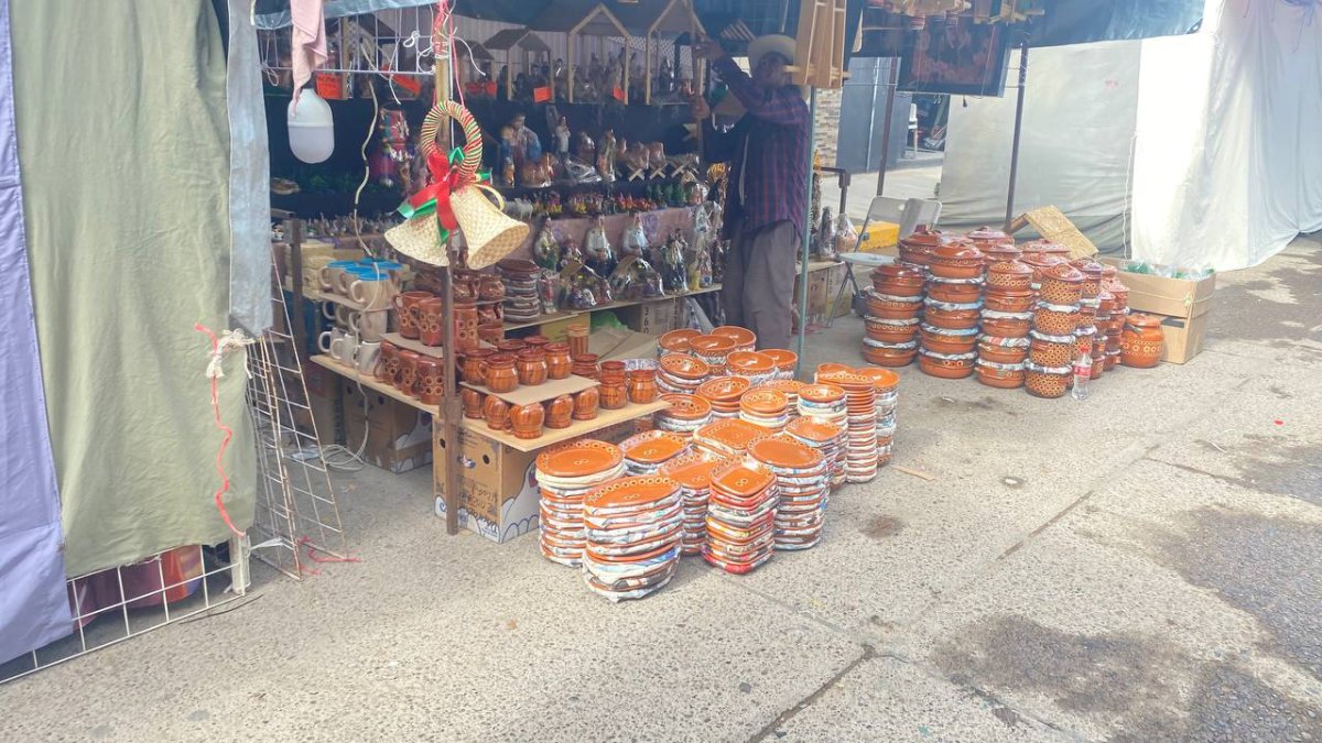 vendedores en la feria del rosario en guasave