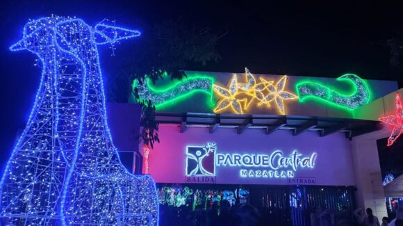 Villa Navideña 2025 rompe récords en Mazatlán, Sinaloa con 35 por ciento más visitantes