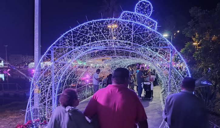 Villa Navideña en las instalaciones del Parque Central de Mazatlán