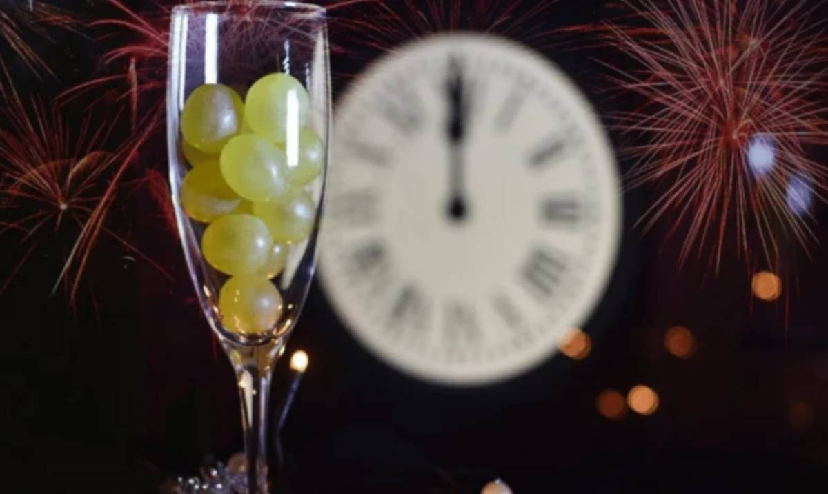 ¿Ya tienes listas tus 12 uvas Cada una simboliza un deseo para el nuevo año