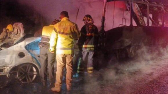 Accidente en la México-Cuernavaca deja cuatro muertos y once heridos