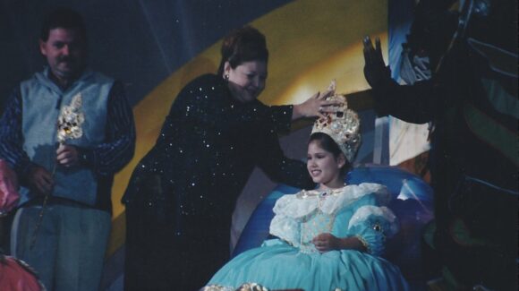 Aida García, la Reina Infantil que creció con el Carnaval de Mazatlán, Sinaloa: 25 años después, su corona sigue brillando
