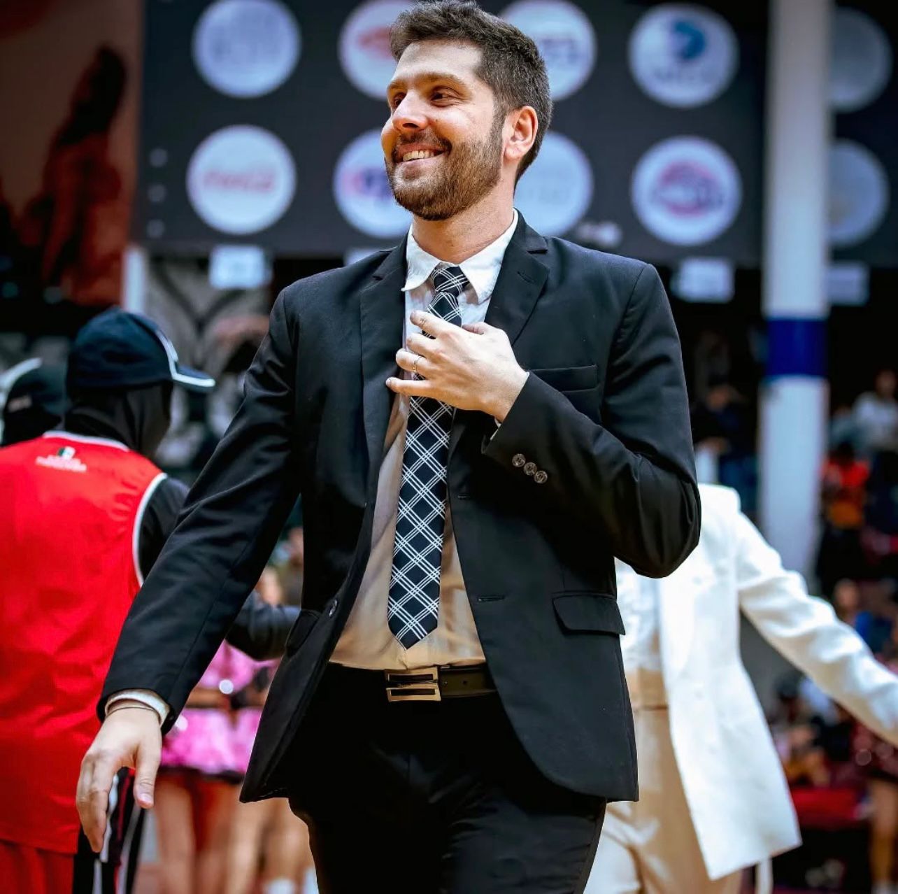 Carlos Collatti llega a caballeros de culiacan