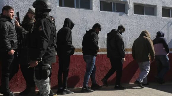 Llegan a México los primeros 121 connacionales deportados de Estados Unidos en 2026
