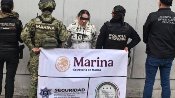 Detienen en Ecatepec a presunta integrante de red de extorsión vinculada a “La Chokiza”