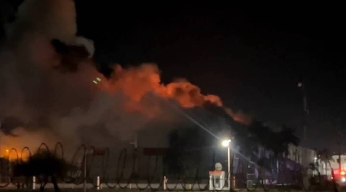 Incendio en maquiladora de Matamoros deja tres bomberos muertos