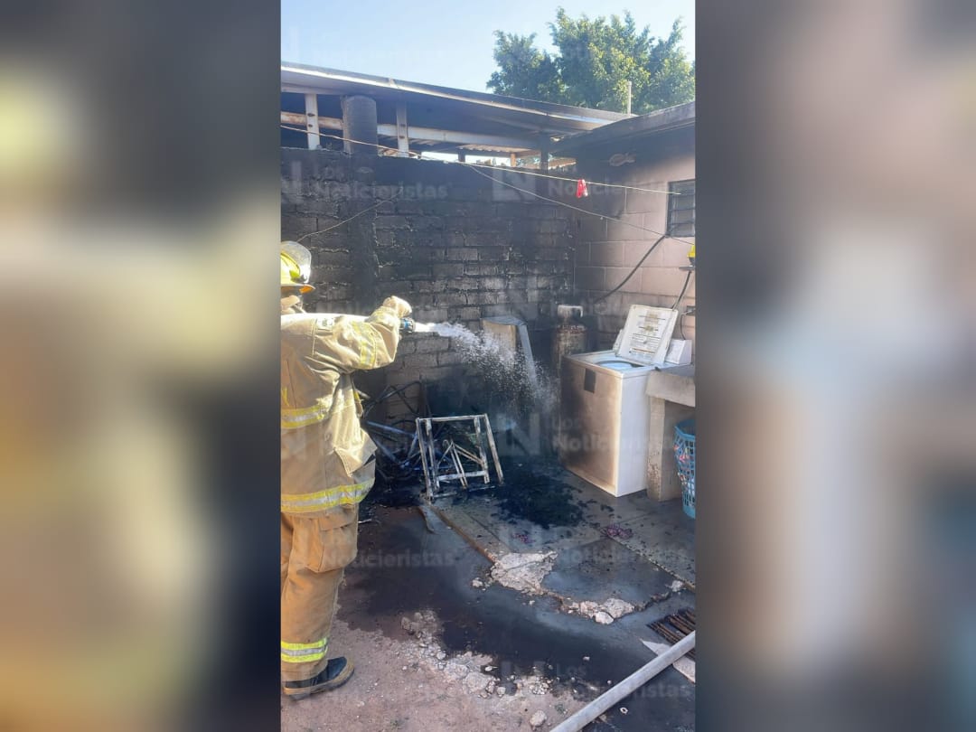 Incendio por gas LP en vivienda de Los Mochis, Sinaloa