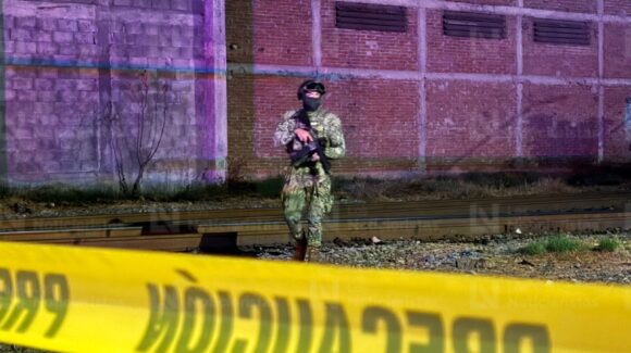 Localizan ejecutado a un hombre a un costado de las vías del tren en el sector Vallado Viejo en Culiacán