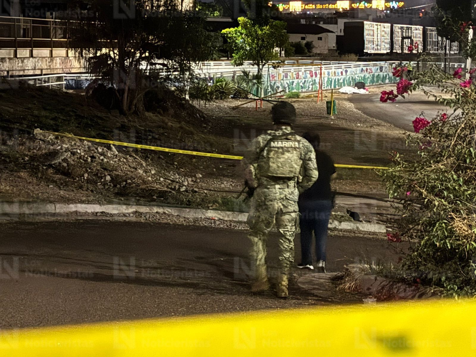 Localizan ejecutado a balazos a un hombre a un costado de las vías del tren en el sector Vallado Viejo en Culiacán