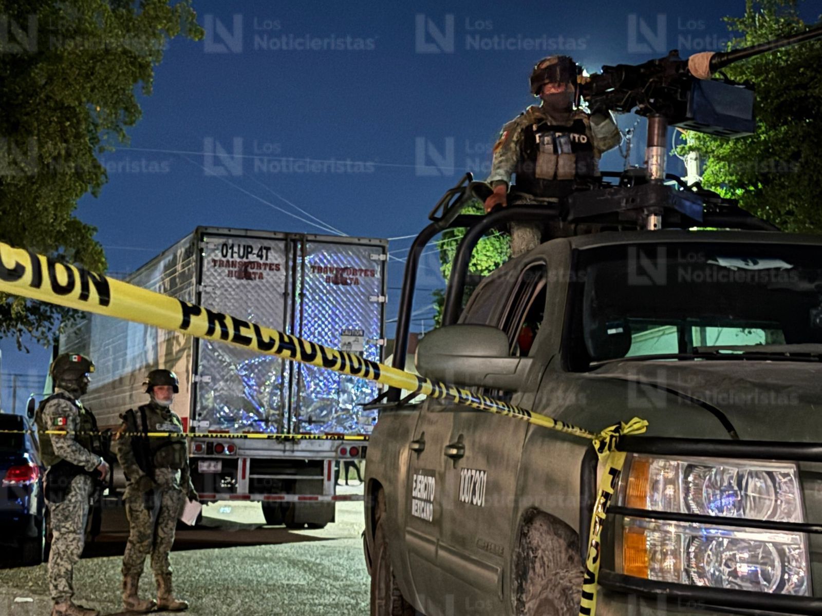 Persiguen a un joven y lo asesinan a balazos en Finisterra sector Barrancos de Culiacán