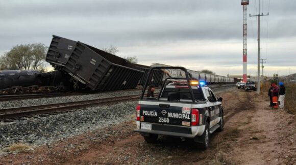 Se descarrila tren de carga en Nogales, Sonora; transportaba jarabe de maíz