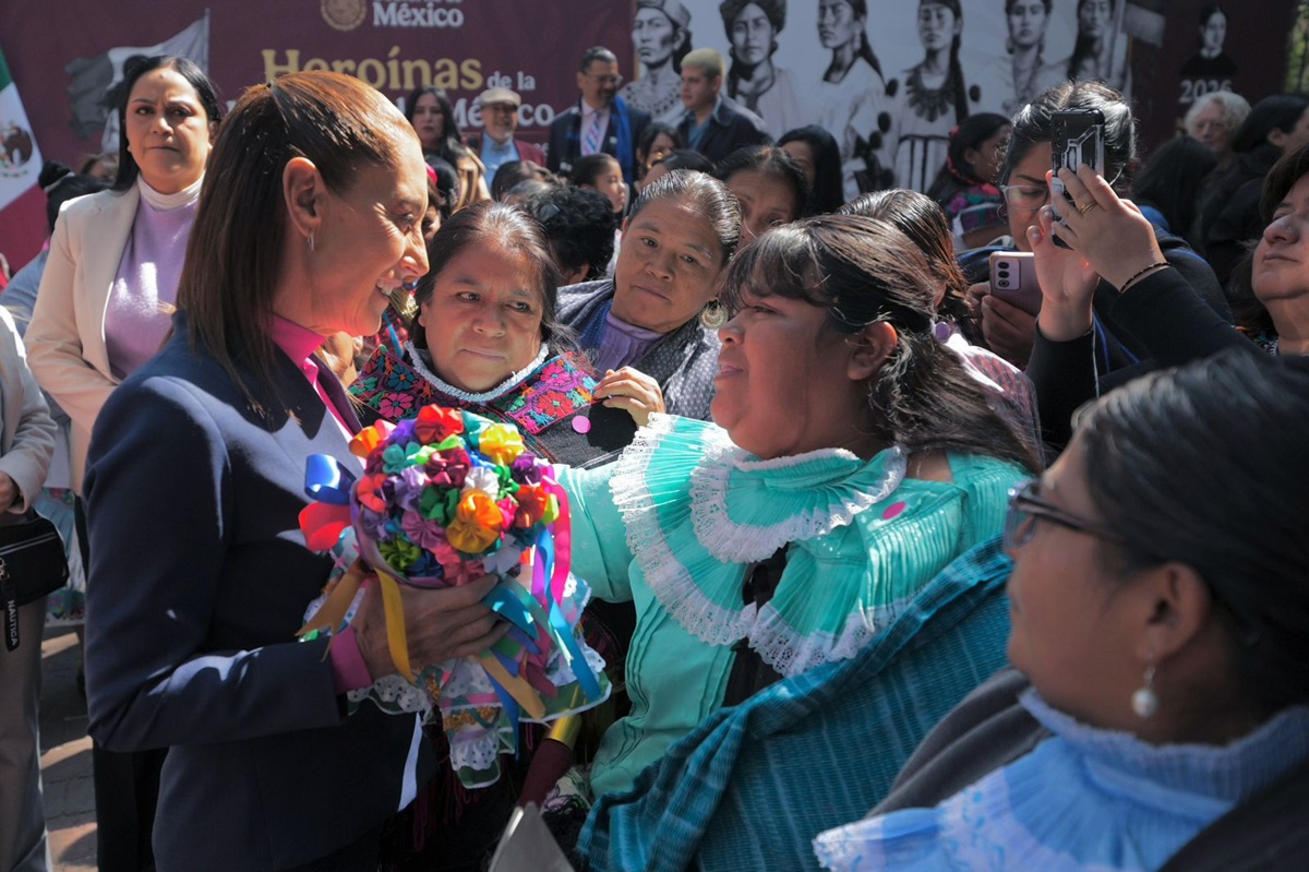 Sheinbaum impulsa homenaje histórico a mujeres indígenas en Paseo de la Reforma
