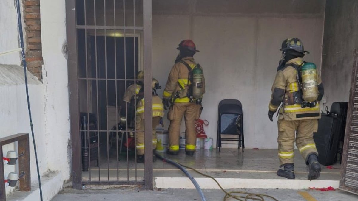 Sofocan dos incendios en mazatlan sinaloa