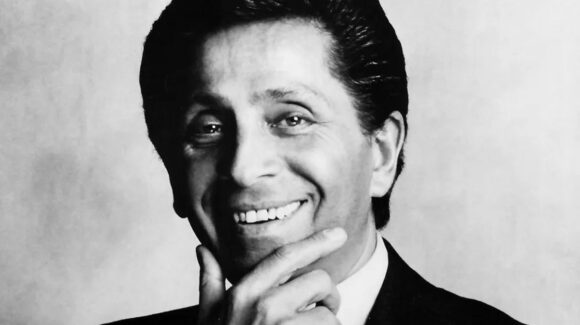 Fallece Valentino Garavani, reconocido diseñador de moda, a los 93 años