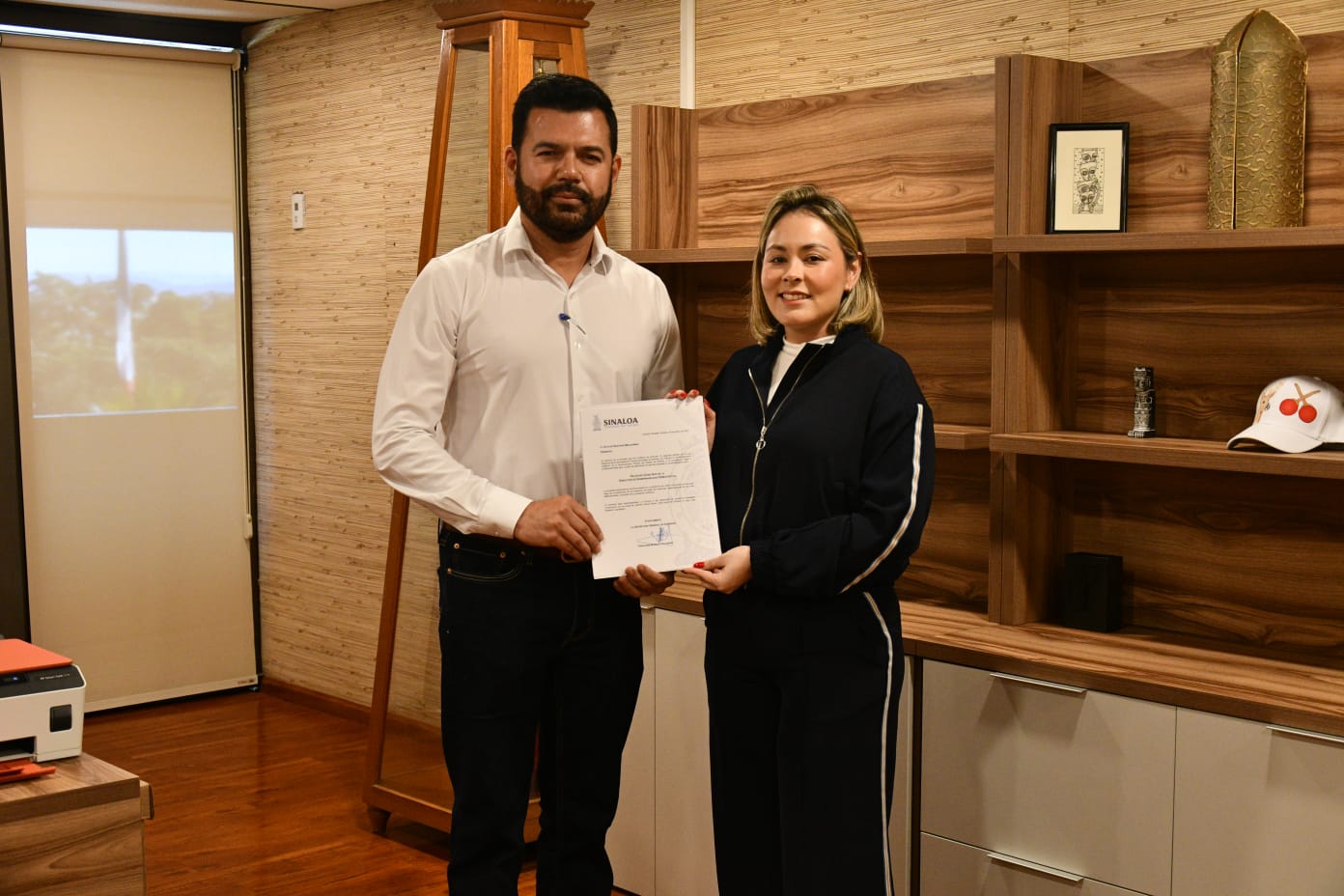 Yeraldine Bonilla le tomo protesta a Octavio Bastidas