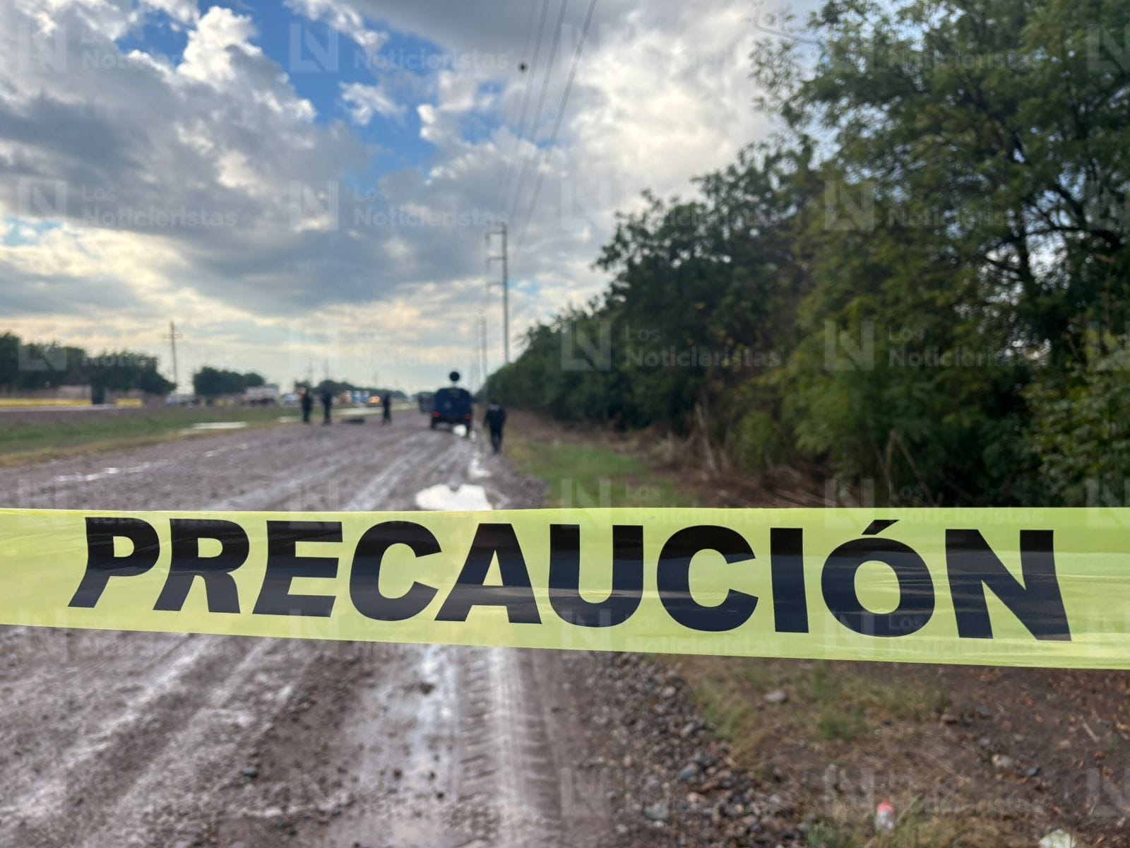 a las orillas de un canal amaneció un 'embolsado' en navolato