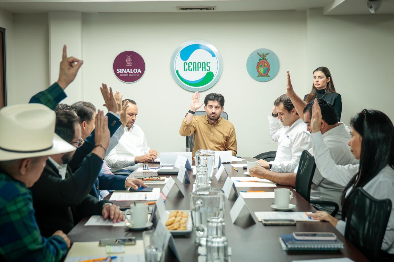 Abraham Bello Esquivel rinde protesta como titular de Ceapas en Sinaloa