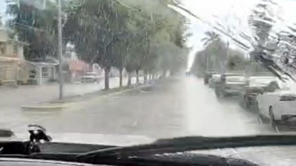 Sorprende caída de granizo en sectores urbanos y en comunidades de Guasave, Sinaloa