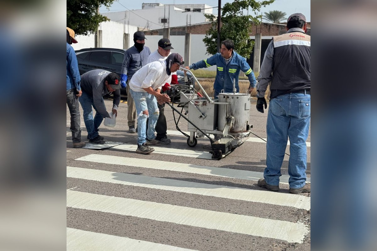 Modernización de la señalética vial con pintura termoplástica en Los Mochis