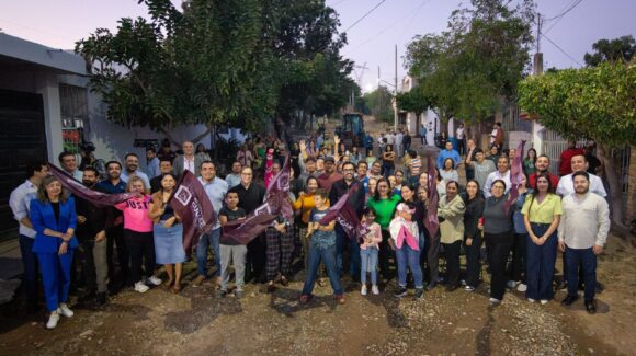 Encabeza alcalde Juan de Dios Gámez inicio de par de obras en dos colonias de Culiacán, Sinaloa