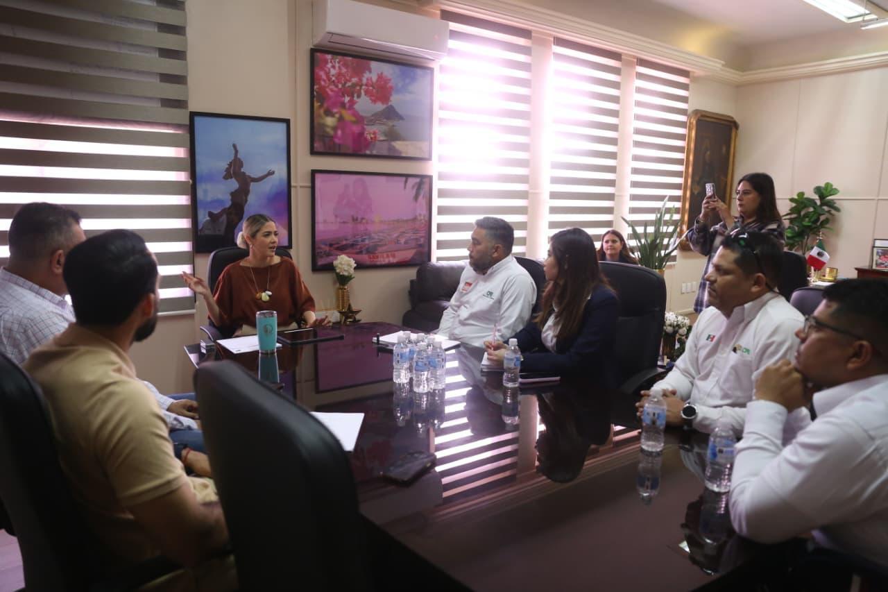 Alcaldesa de Mazatlán se reúne con superintendente de la CFE