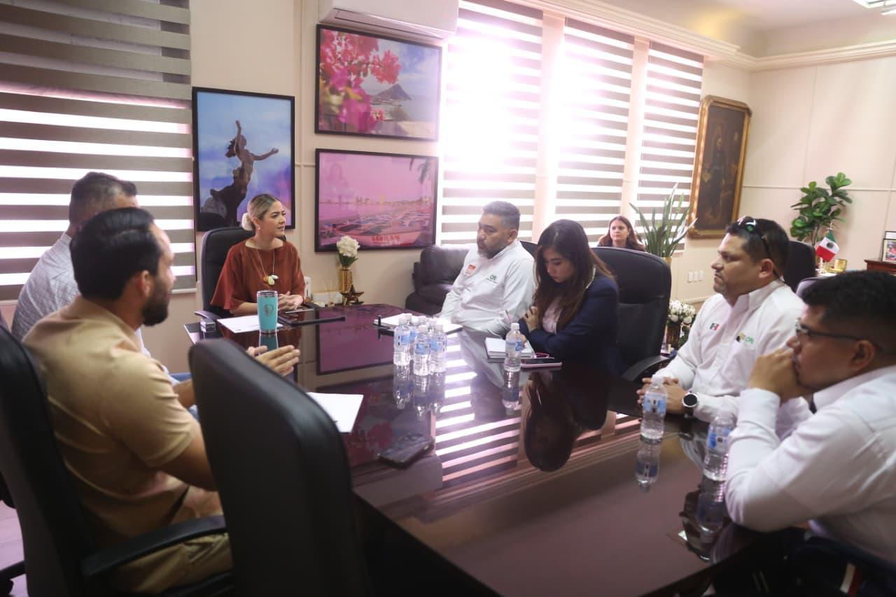 Alcaldesa de Mazatlán se reúne con superintendente de la CFE