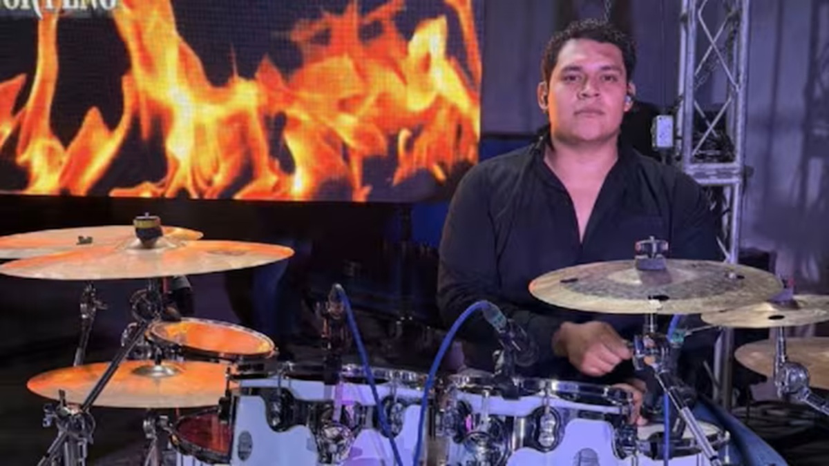 Alejandro Charly Moreno integrante de Reencuentro Norteño