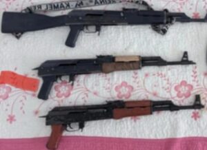 Armas decomisadas en Villa Juárez, Navolato