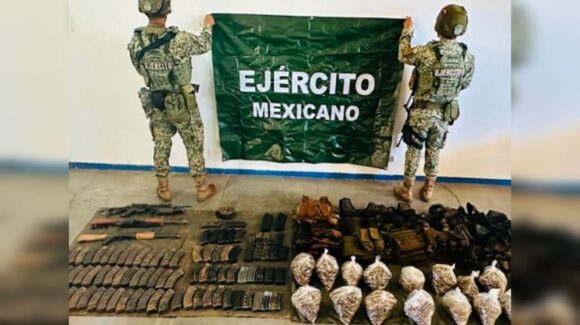 Aseguran explosivos y un aditamento lanzagranadas en Badiraguato, Sinaloa