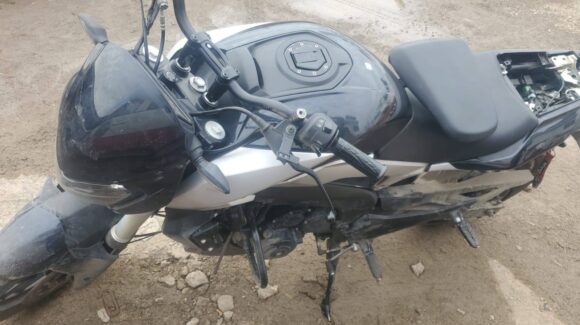 SSPM asegura motocicleta con reporte de robo en fraccionamiento Prado Bonito en Mazatlán, Sinaloa