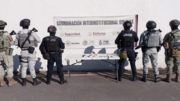 Droga, celulares, dinero y un radio lo localizado este martes en nueva revisión del penal de Aguaruto, Culiacán, Sinaloa